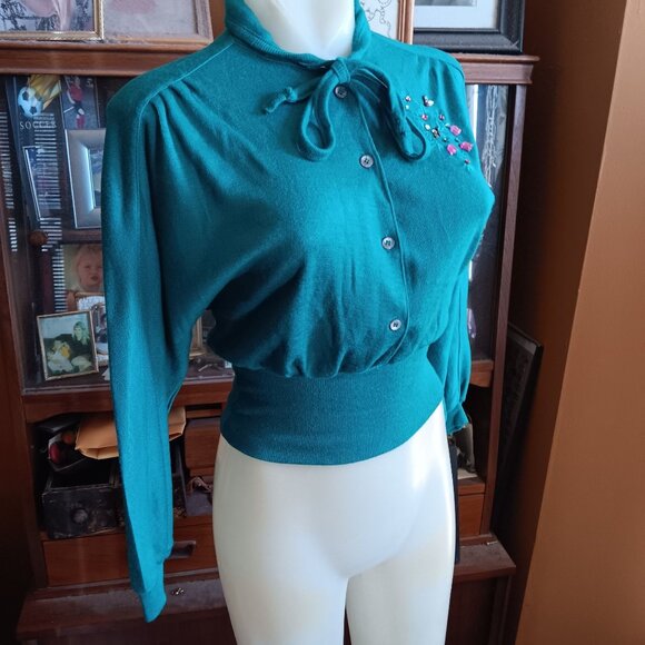 Vintage Women's Top Small 1970's You Babes Cropped Knit Teal Rhinestones Goucho - Picture 4 of 10
